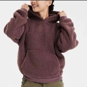 American Eagle AE Sherpa Teddy Hoodie Women’s Size M